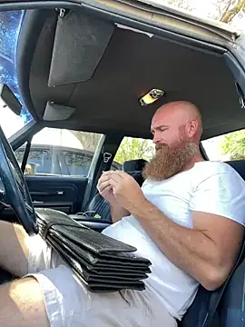 Snapshot of 32XRedBeard chatting on 27, 2, 2025 32XRedBeard online show from 27, 2, 2025