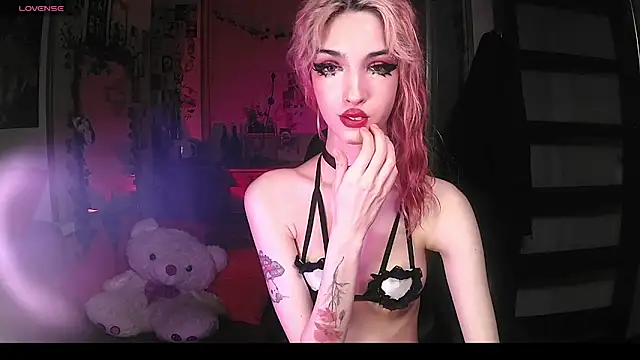 Snapshot of Ink__pleasure chatting on 19, 9, 2025 Ink  pleasure online show from 19, 9, 2025