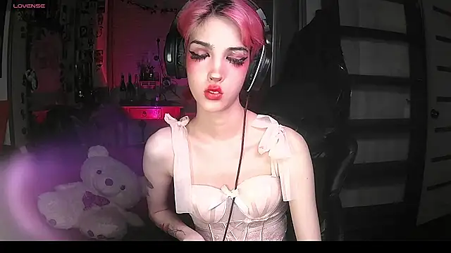 Snapshot of Ink__pleasure chatting on 4, 10, 2025 Ink  pleasure online show from 4, 10, 2025
