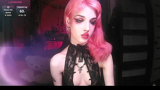 Snapshot of Ink__pleasure chatting on 13, 10, 2025 Ink  pleasure online show from 13, 10, 2025