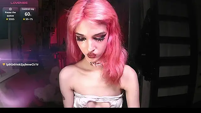 Snapshot of Ink__pleasure chatting on 17, 10, 2025 Ink  pleasure online show from 17, 10, 2025