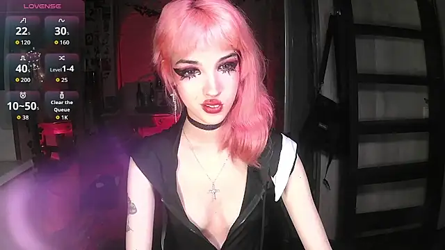 Snapshot of Ink__pleasure chatting on 21, 10, 2025 Ink  pleasure online show from 21, 10, 2025