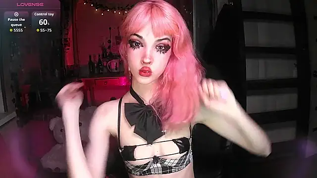 Snapshot of Ink__pleasure chatting on 25, 10, 2025 Ink  pleasure online show from 25, 10, 2025