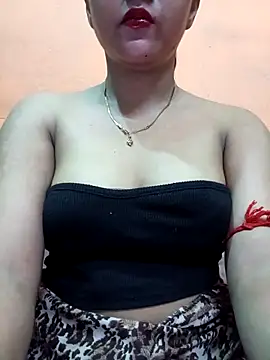 Eisha 20s online show from 12, 9, 2025