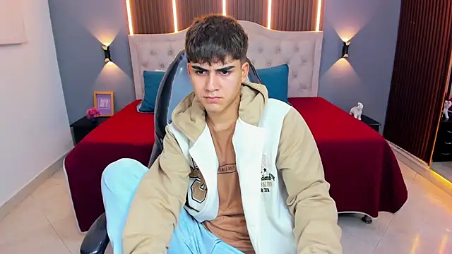 Tommy18   online show from 11, 2, 2026