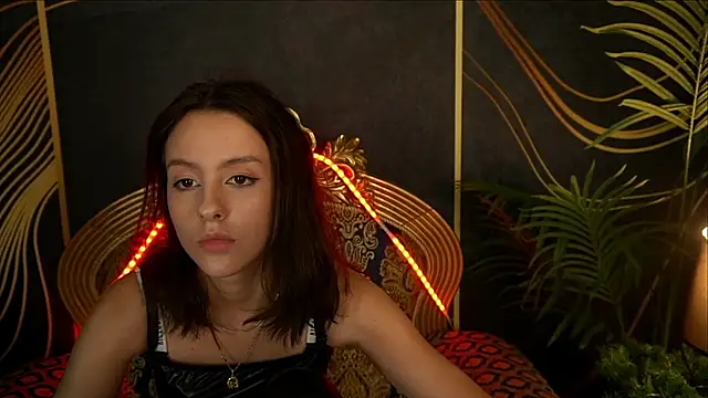 AnnaElys online show from 5, 2, 2025