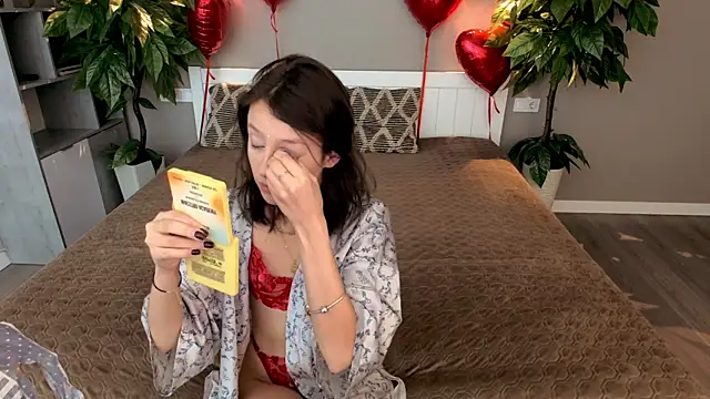 AnnaElys online show from 14, 2, 2025