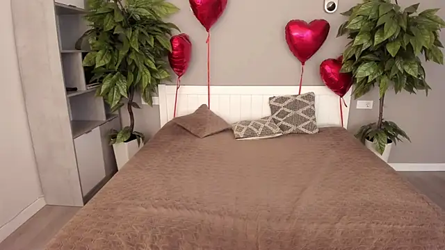 AnnaElys online show from 20, 2, 2025