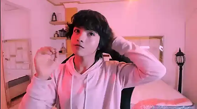 AllanYong18 online show from 17, 1, 2025