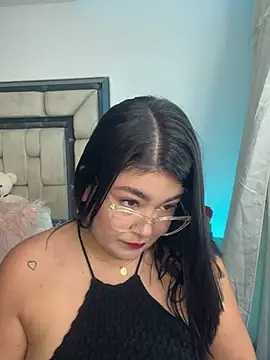 Snapshot of karla_hotgirl chatting on 12, 3, 2025 karla hotgirl online show from 12, 3, 2025