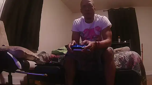 Snapshot of MrDaddyBbSnake chatting on 5, 4, 2026 MrDaddyBbSnake online show from 5, 4, 2026