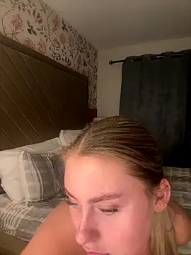 lucyRose xoxox online show from 9, 11, 2025