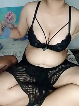 Snapshot of Queen_princes chatting on 14, 10, 2025 Queen princes online show from 14, 10, 2025