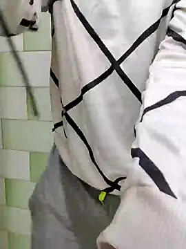 TOPMOON001 online show from 20, 1, 2025