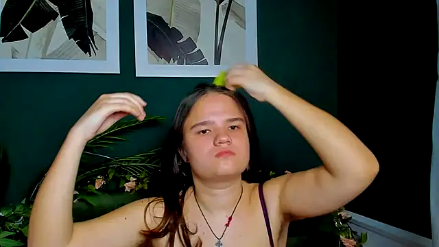 AdeleCruz online show from 4, 4, 2026