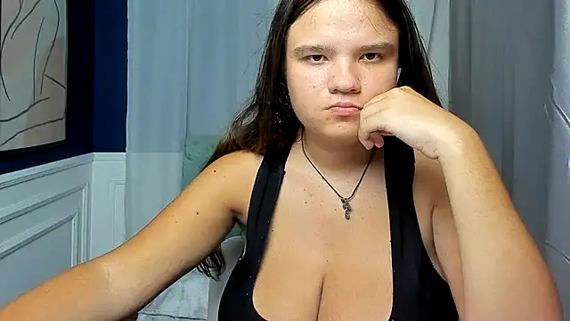 Snapshot of AdeleCruz chatting on 1, 7, 2026 AdeleCruz online show from 1, 7, 2026
