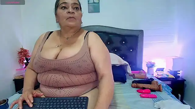 VickyBoobss online show from 12, 5, 2026