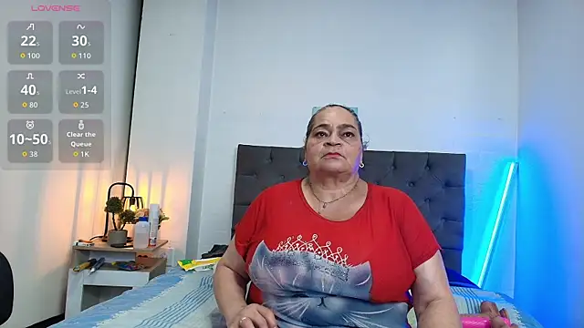 VickyBoobss online show from 13, 5, 2026