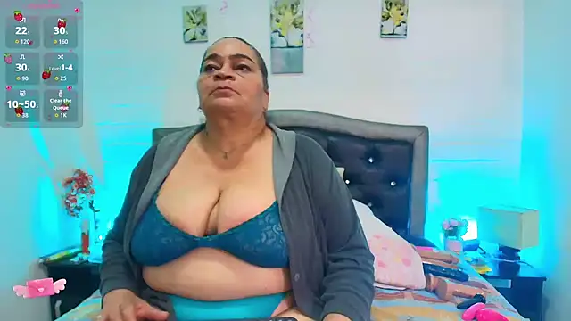VickyBoobss online show from 18, 5, 2026