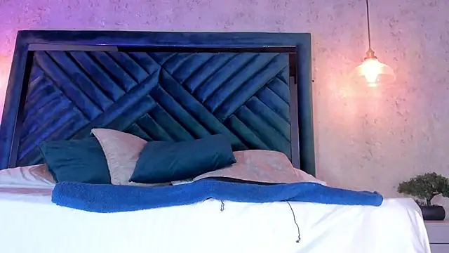 Marttina Ruiz online show from 25, 1, 2025