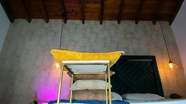 Marttina Ruiz online show from 16, 12, 2025