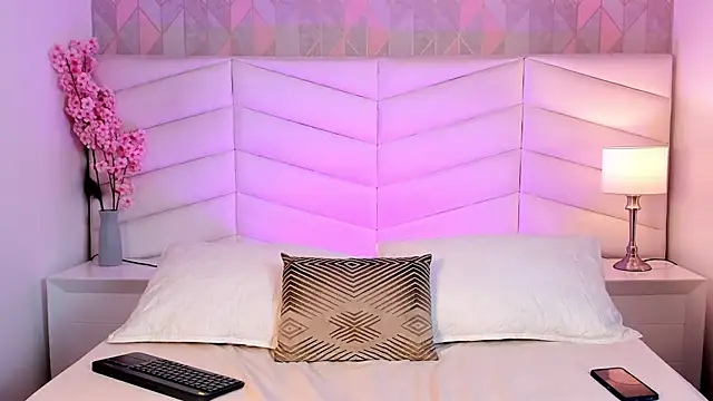 Snapshot of chelsea_bolton_ chatting on 21, 1, 2025 chelsea bolton online show from 21, 1, 2025