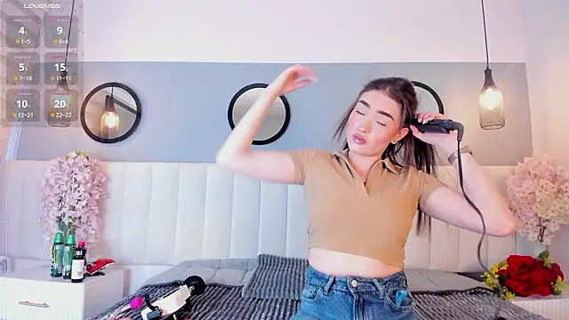 Snapshot of chelsea_bolton_ chatting on 2, 2, 2026 chelsea bolton online show from 2, 2, 2026