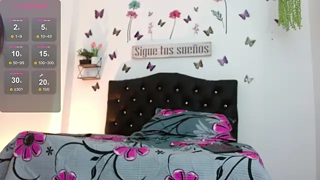 Snapshot of Candy_Mendez chatting on 8, 10, 2025 Candy Mendez online show from 8, 10, 2025