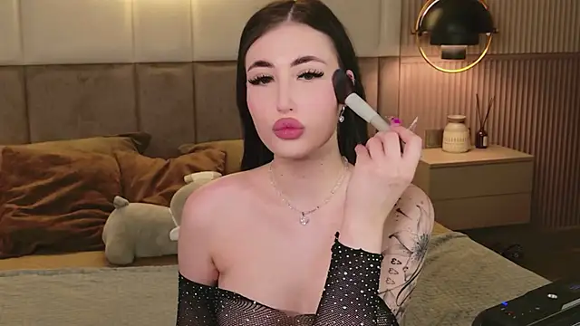 EmmaLawrens online show from 8, 5, 2026