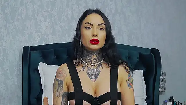 NataliaCristal online show from 4, 12, 2025