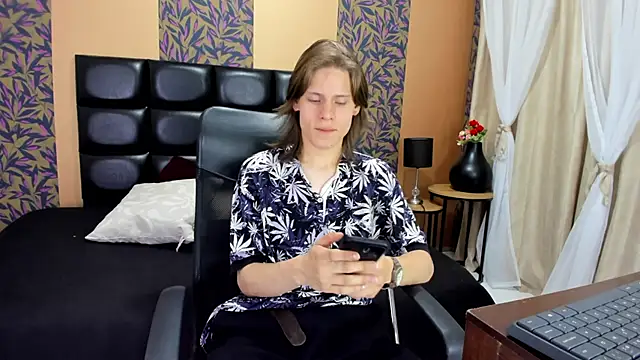 blondie lover69 online show from 2, 2, 2025