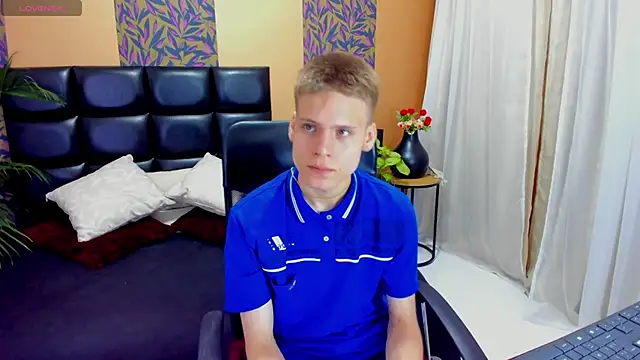 blondie lover69 online show from 18, 2, 2025