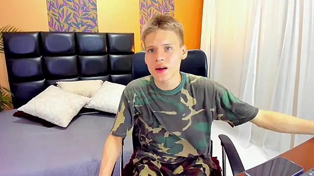 blondie lover69 online show from 23, 2, 2025