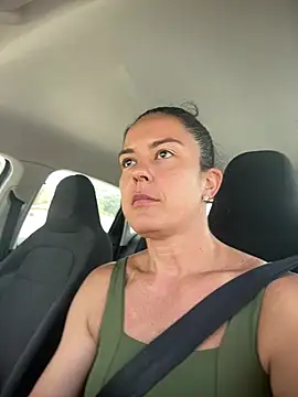 ClaraAlbuquerque online show from 28, 2, 2026