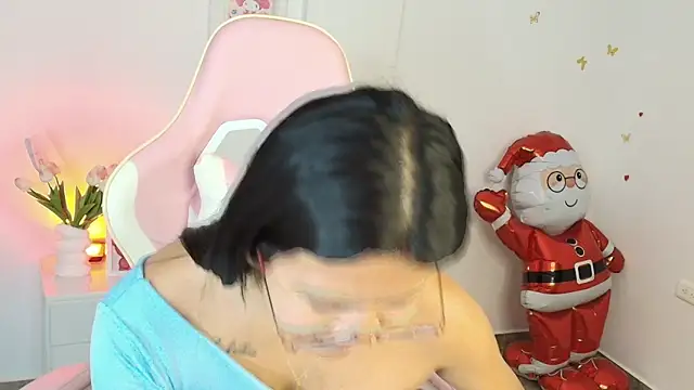 sweet dania  online show from 5, 3, 2026