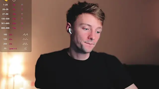 Snapshot of Calvin_Polanski chatting on 3, 10, 2025 Calvin Polanski online show from 3, 10, 2025