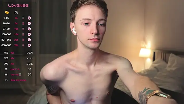 Snapshot of Calvin_Polanski chatting on 7, 11, 2025 Calvin Polanski online show from 7, 11, 2025