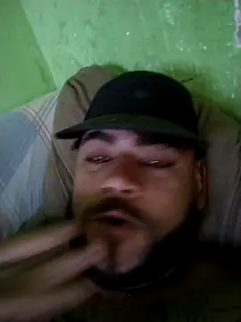 Snapshot of safado0027 chatting on 16, 10, 2025 safado0027 online show from 16, 10, 2025