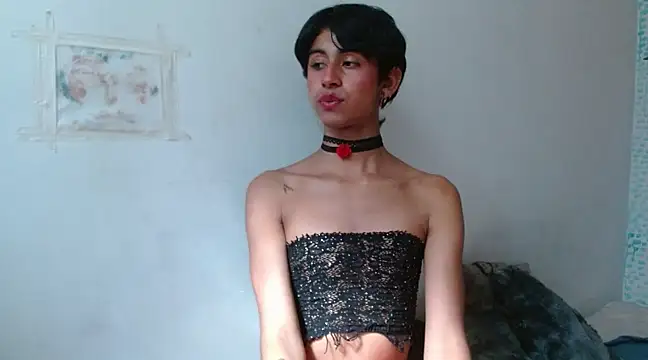 Snapshot of boysLittle chatting on 18, 2, 2025 boysLittle online show from 18, 2, 2025