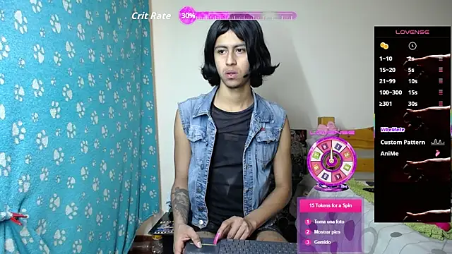 Snapshot of boysLittle chatting on 5, 11, 2025 boysLittle online show from 5, 11, 2025