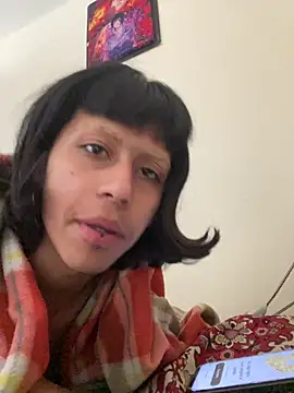 Snapshot of boysLittle chatting on 14, 11, 2025 boysLittle online show from 14, 11, 2025