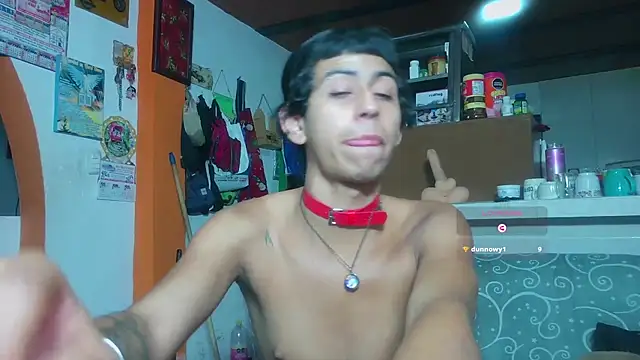 Snapshot of boysLittle chatting on 11, 3, 2026 boysLittle online show from 11, 3, 2026