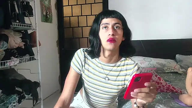 Snapshot of boysLittle chatting on 11, 3, 2026 boysLittle online show from 11, 3, 2026