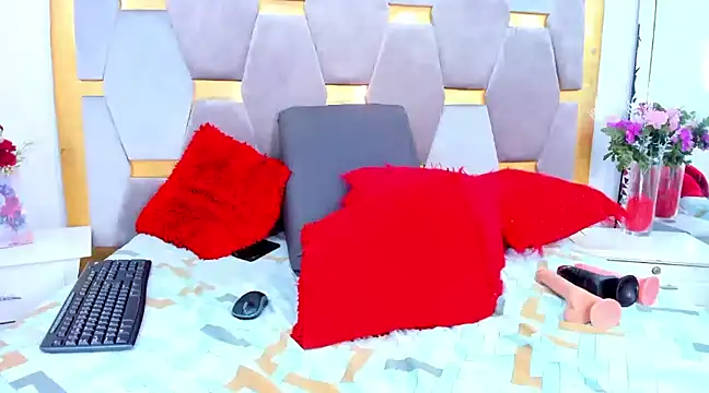 Snapshot of electrastunningx chatting on 12, 1, 2025 electrastunningx online show from 12, 1, 2025