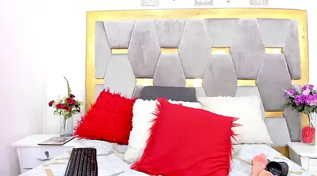 Snapshot of electrastunningx chatting on 27, 2, 2025 electrastunningx online show from 27, 2, 2025