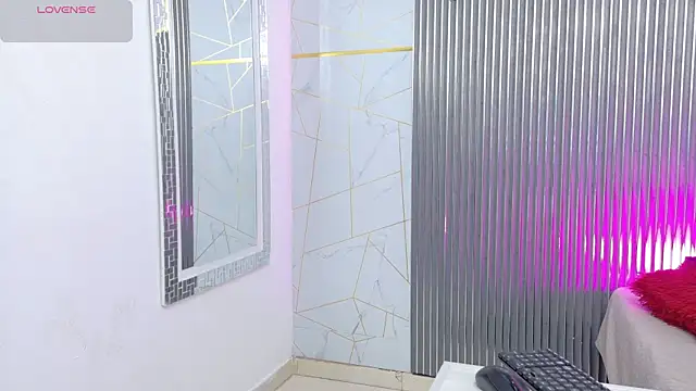 Snapshot of gabriela_cortez chatting on 25, 6, 2026 gabriela cortez online show from 25, 6, 2026