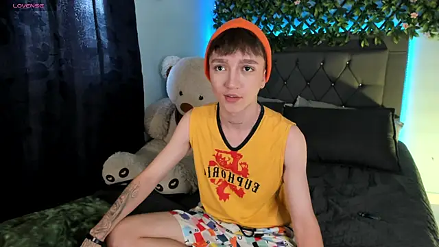 Snapshot of jeremy_salvatore chatting on 8, 1, 2025 jeremy salvatore online show from 8, 1, 2025