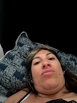 LunaBeya online show from 2, 11, 2025