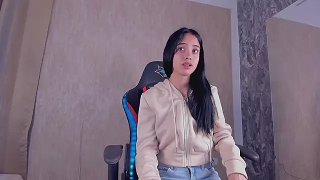 StefanyRousse online show from 12, 11, 2025