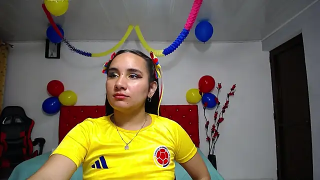 Maylin horny19 online show from 18, 6, 2026